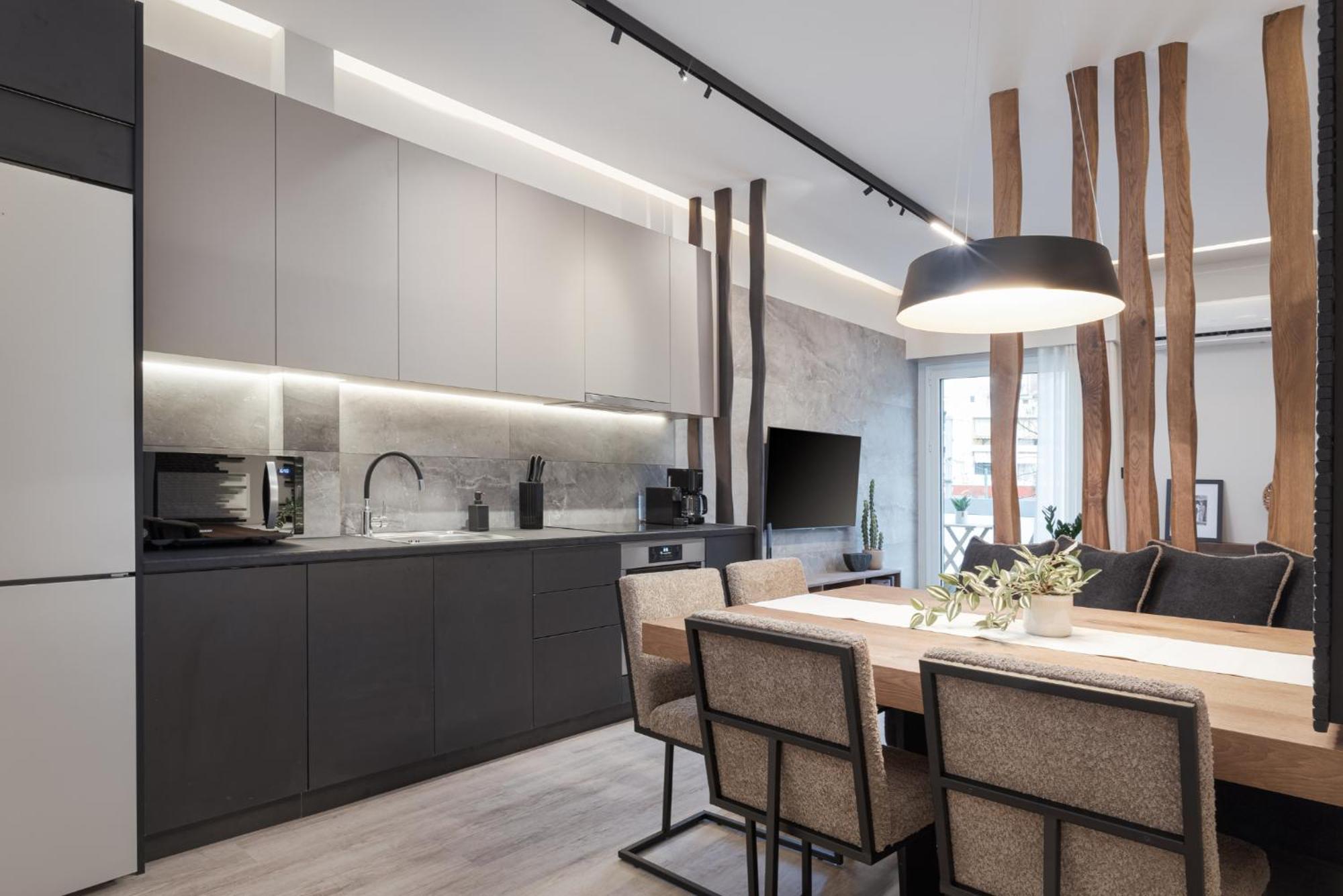 Apartment Acropolis Supreme